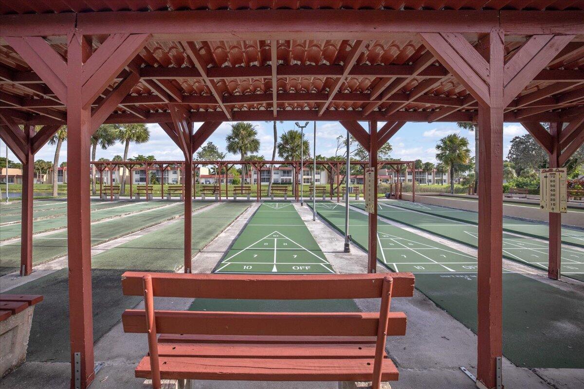 GOLDEN LAKES VILLAGE CONDO 1 THRU 13-A - Residential Lease