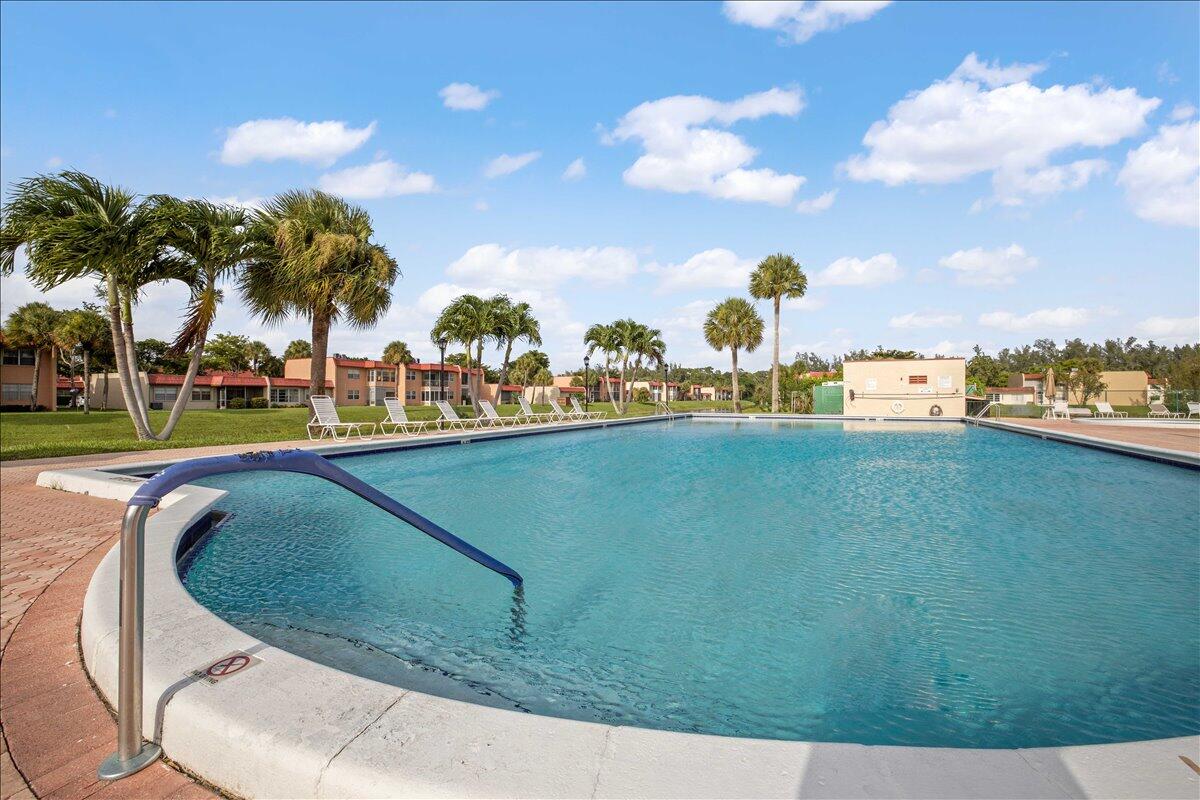 GOLDEN LAKES VILLAGE CONDO 1 THRU 13-A - Residential Lease