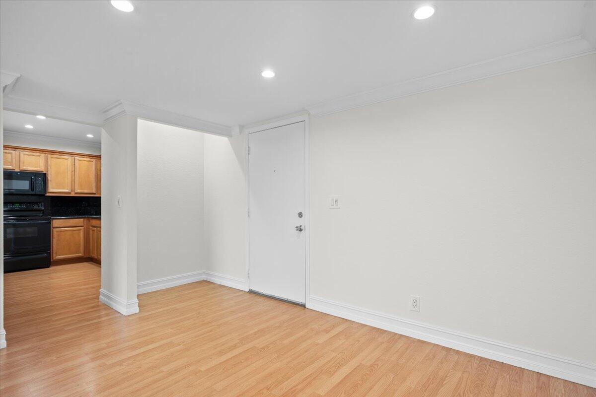 GOLDEN LAKES VILLAGE CONDO 1 THRU 13-A - Residential Lease