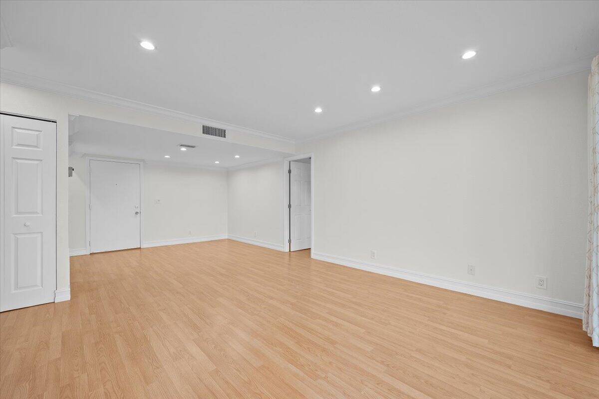 GOLDEN LAKES VILLAGE CONDO 1 THRU 13-A - Residential Lease