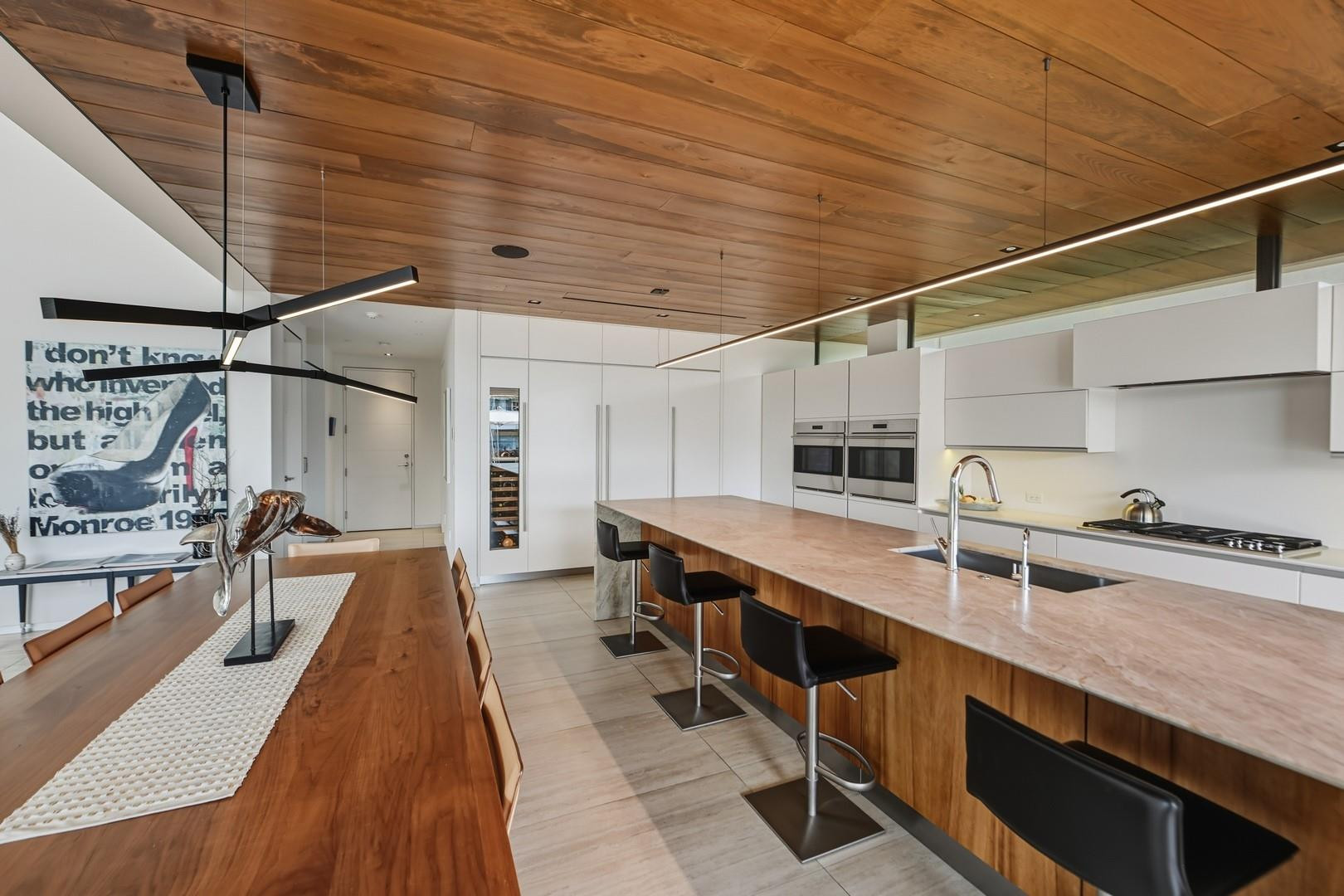 Riviera 6-17 B - Residential