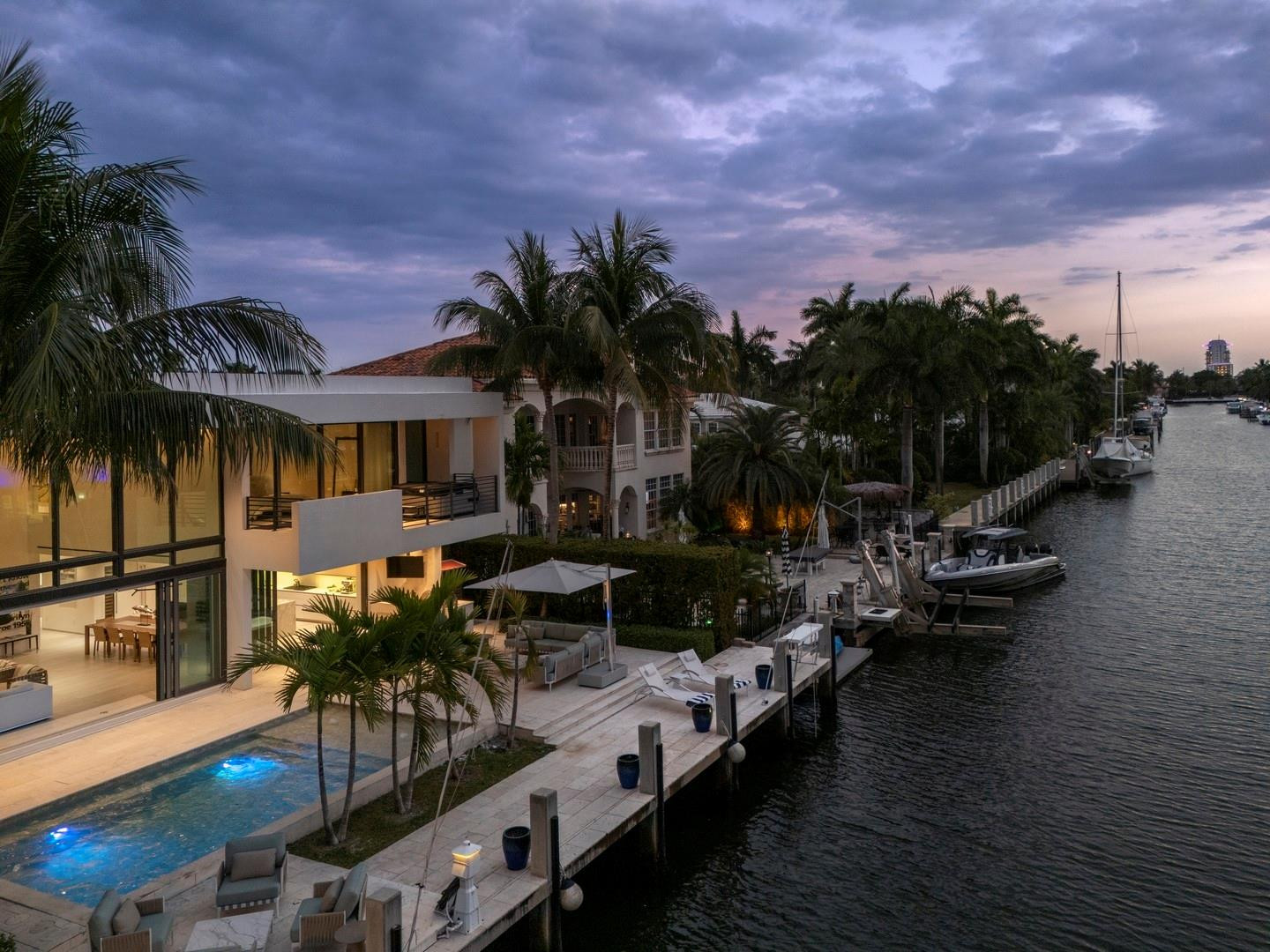 Riviera 6-17 B - Residential