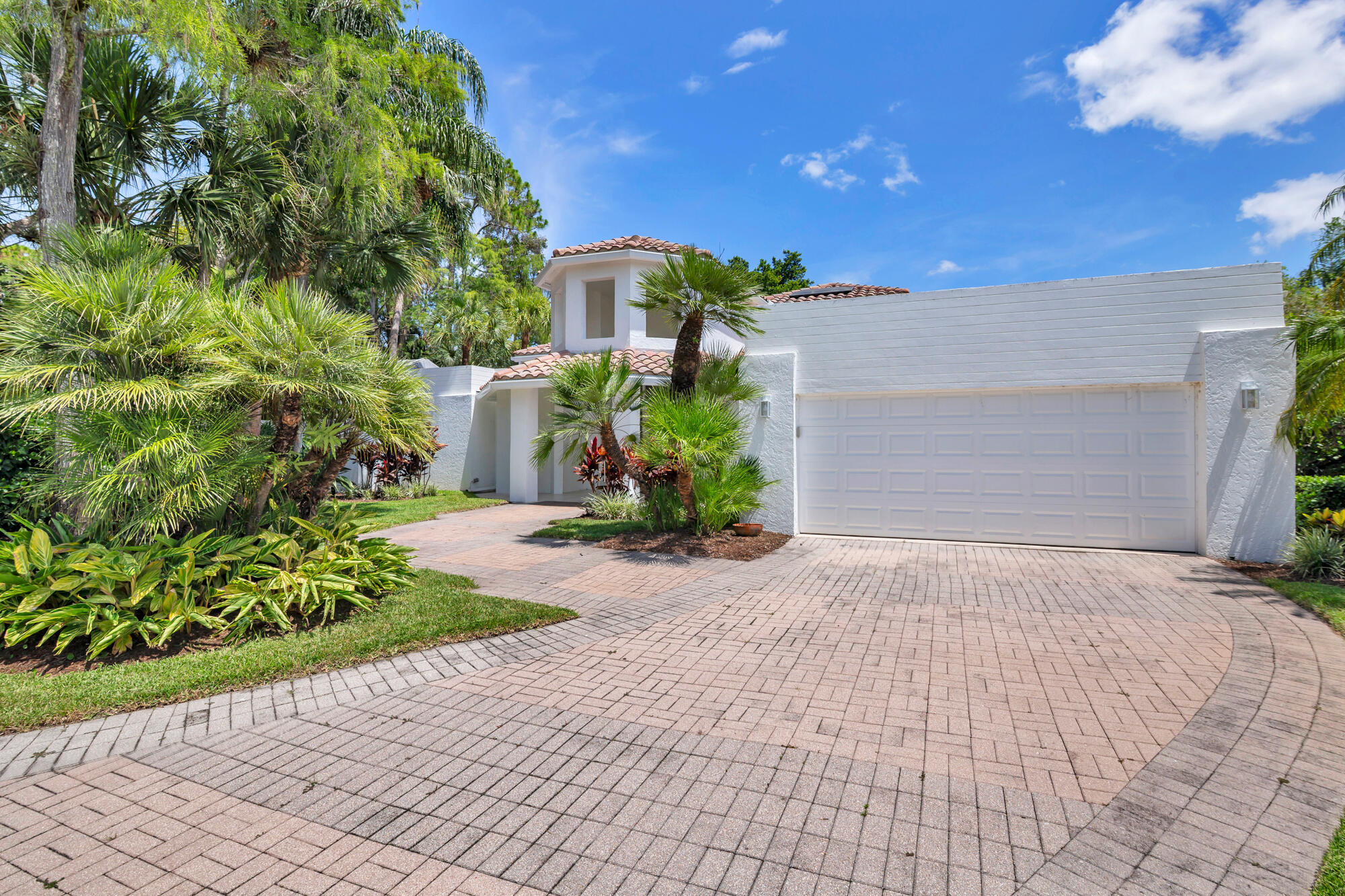 BREAKERS WEST 14 - Residential