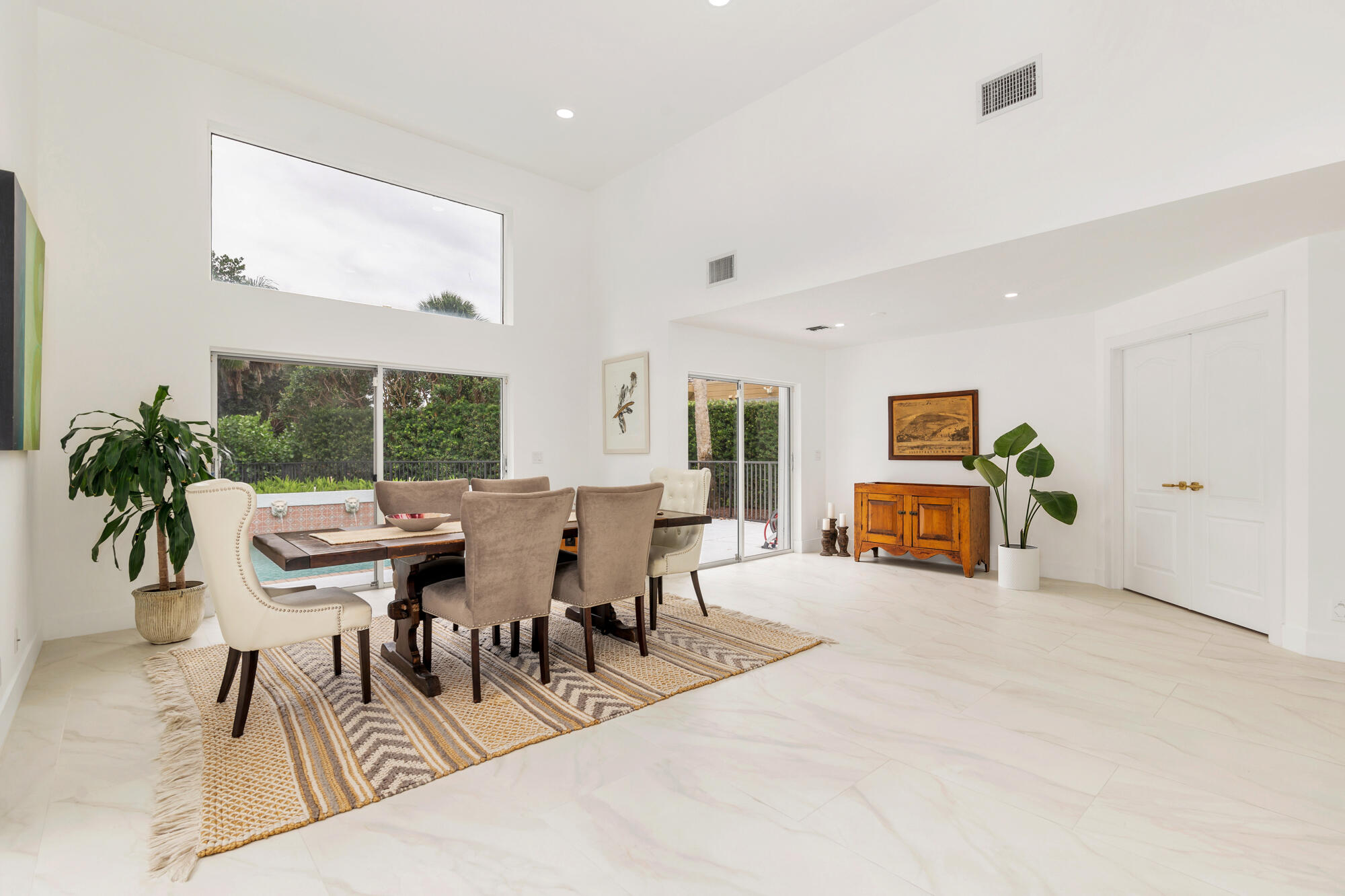 BREAKERS WEST 14 - Residential