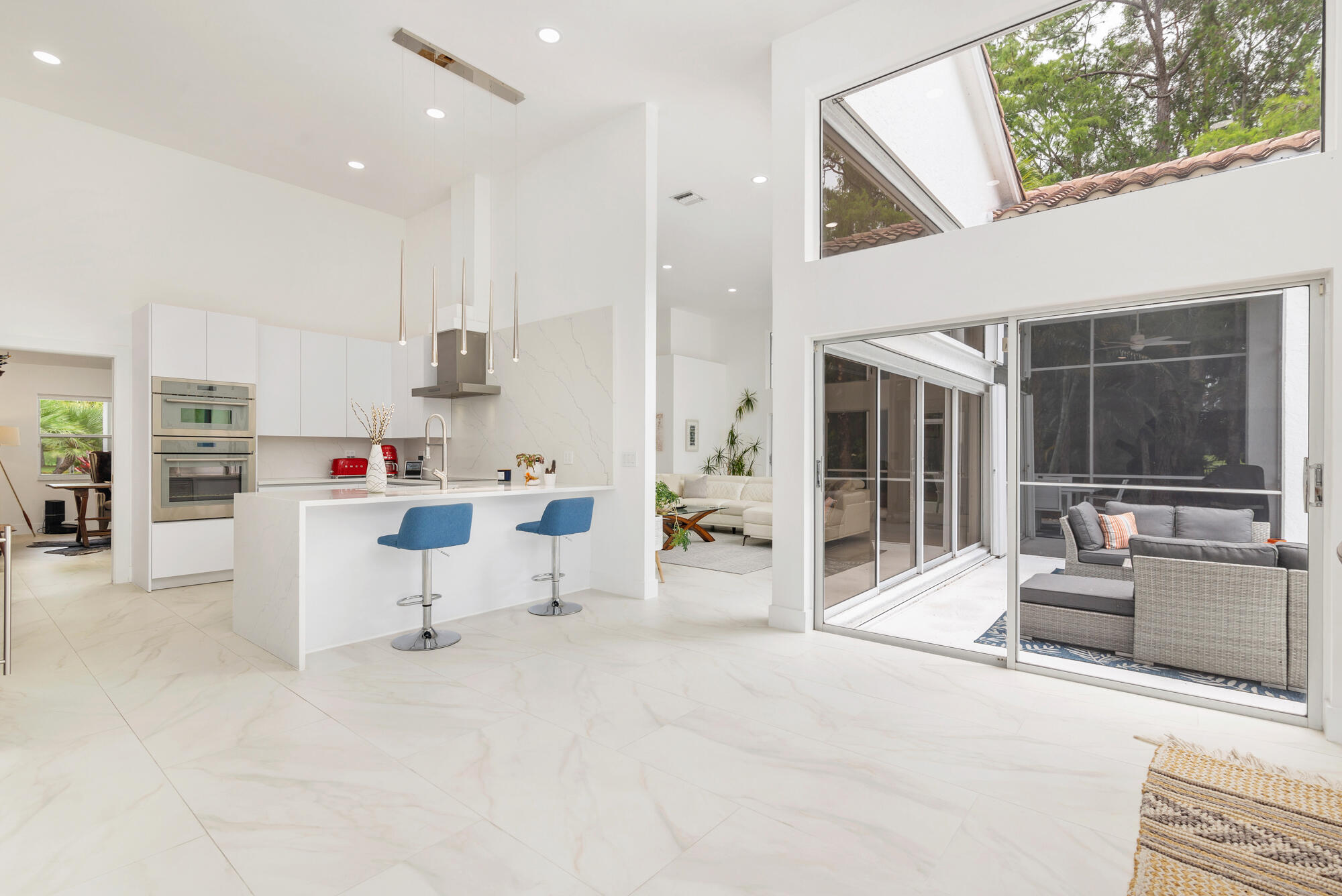BREAKERS WEST 14 - Residential