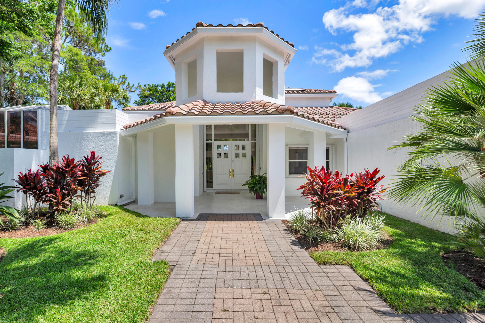 BREAKERS WEST 14 - Residential