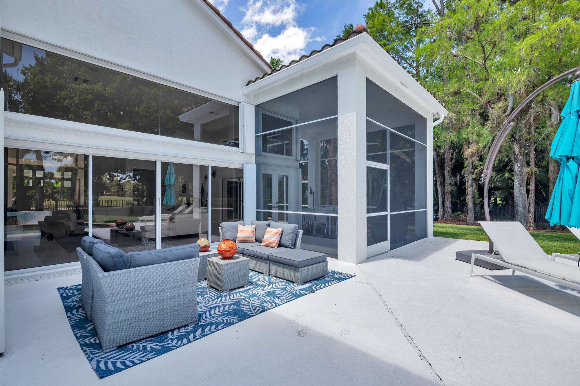BREAKERS WEST 14 - Residential