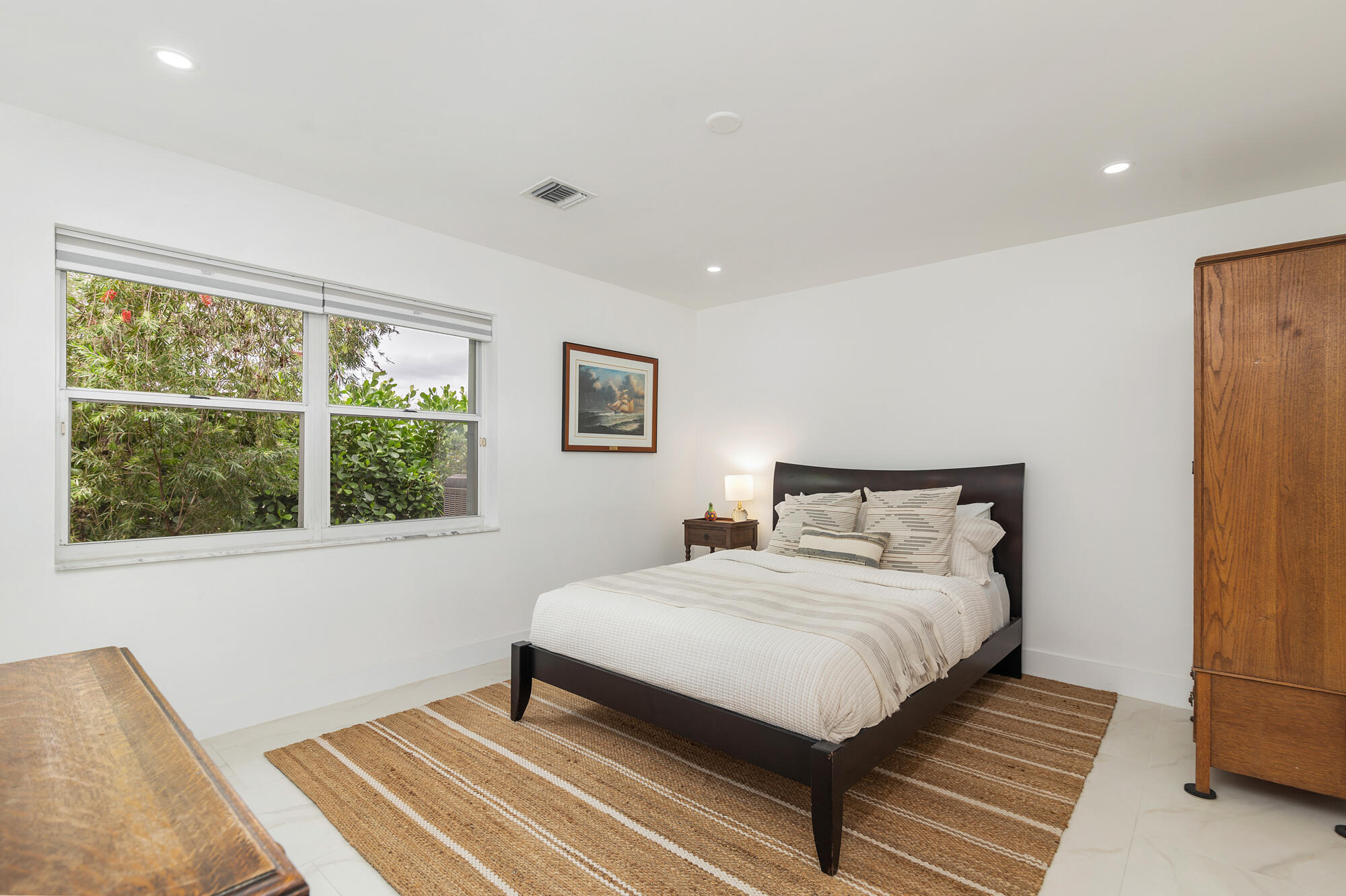 BREAKERS WEST 14 - Residential