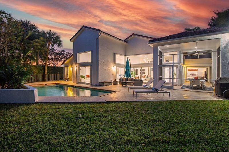 BREAKERS WEST 14 - Residential
