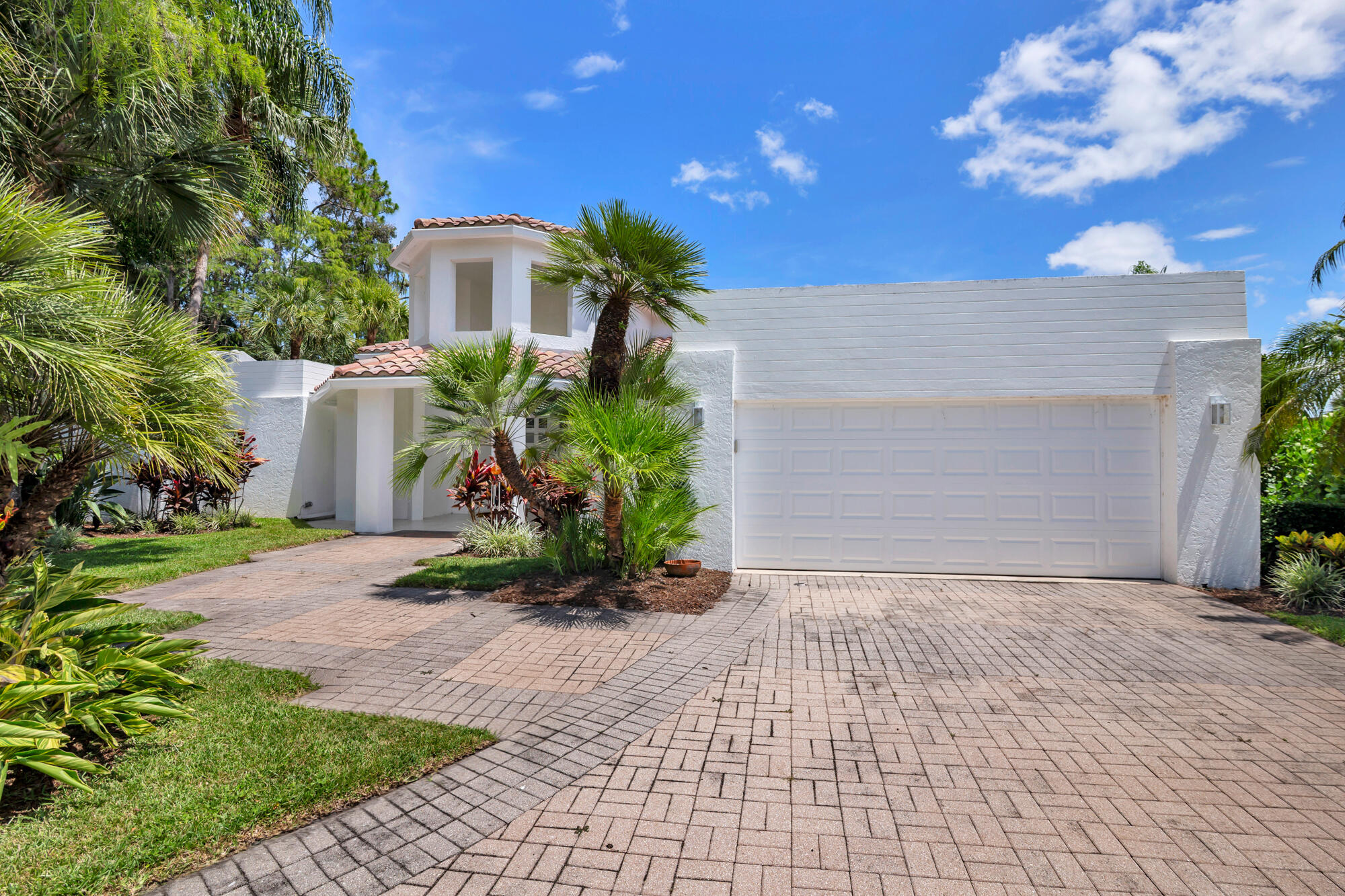BREAKERS WEST 14 - Residential