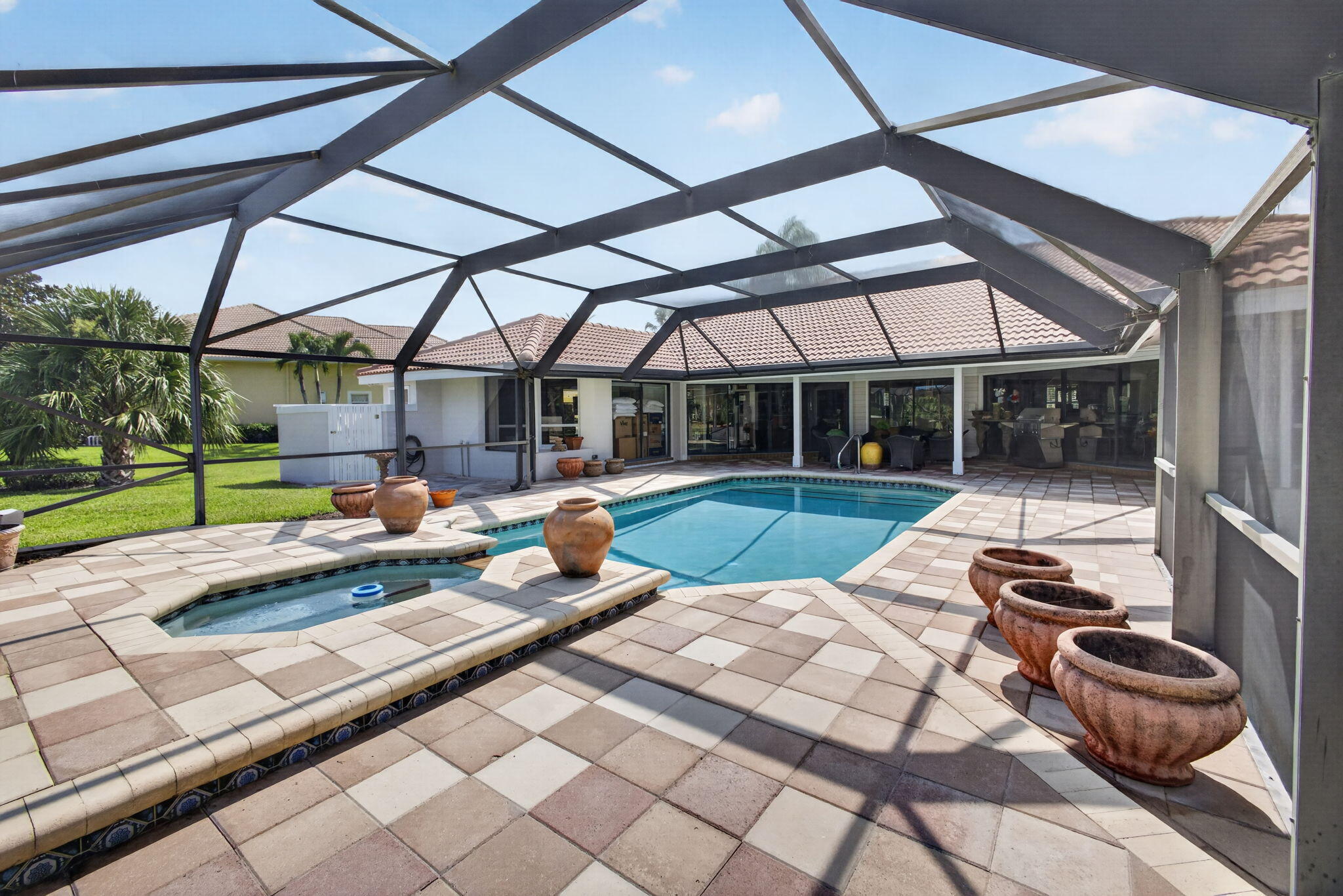 STONEWAL ESTATES - Residential