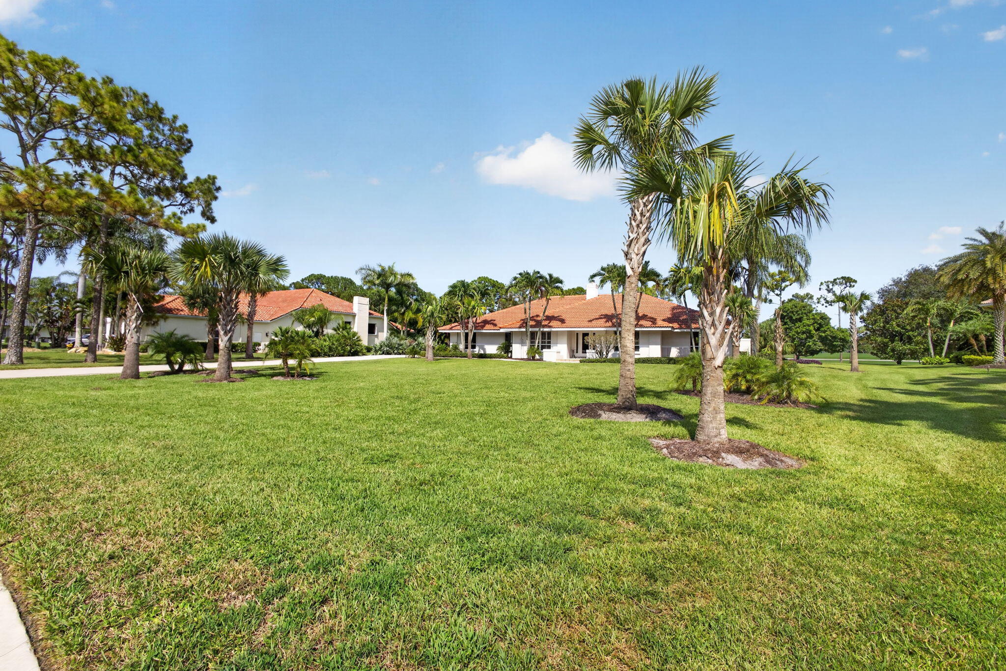 STONEWAL ESTATES - Residential