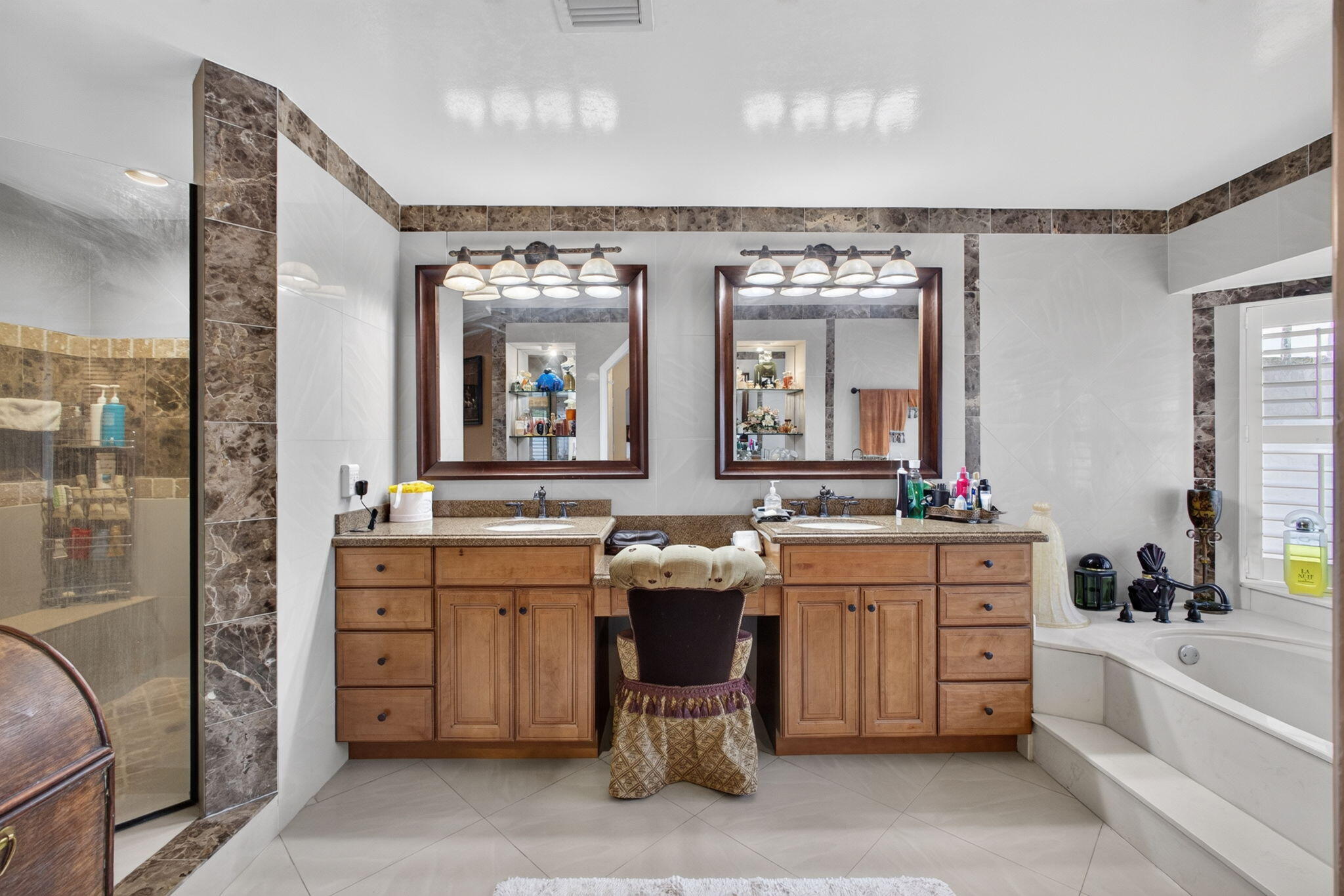 STONEWAL ESTATES - Residential