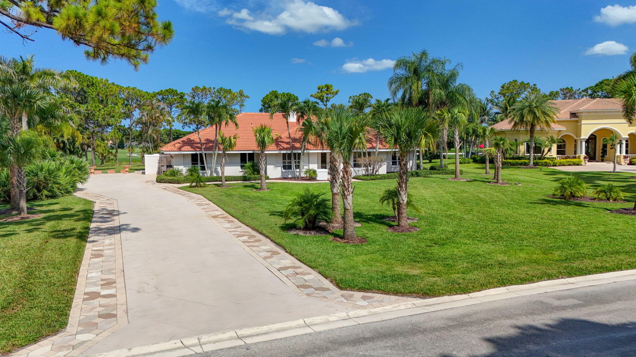 STONEWAL ESTATES - Residential