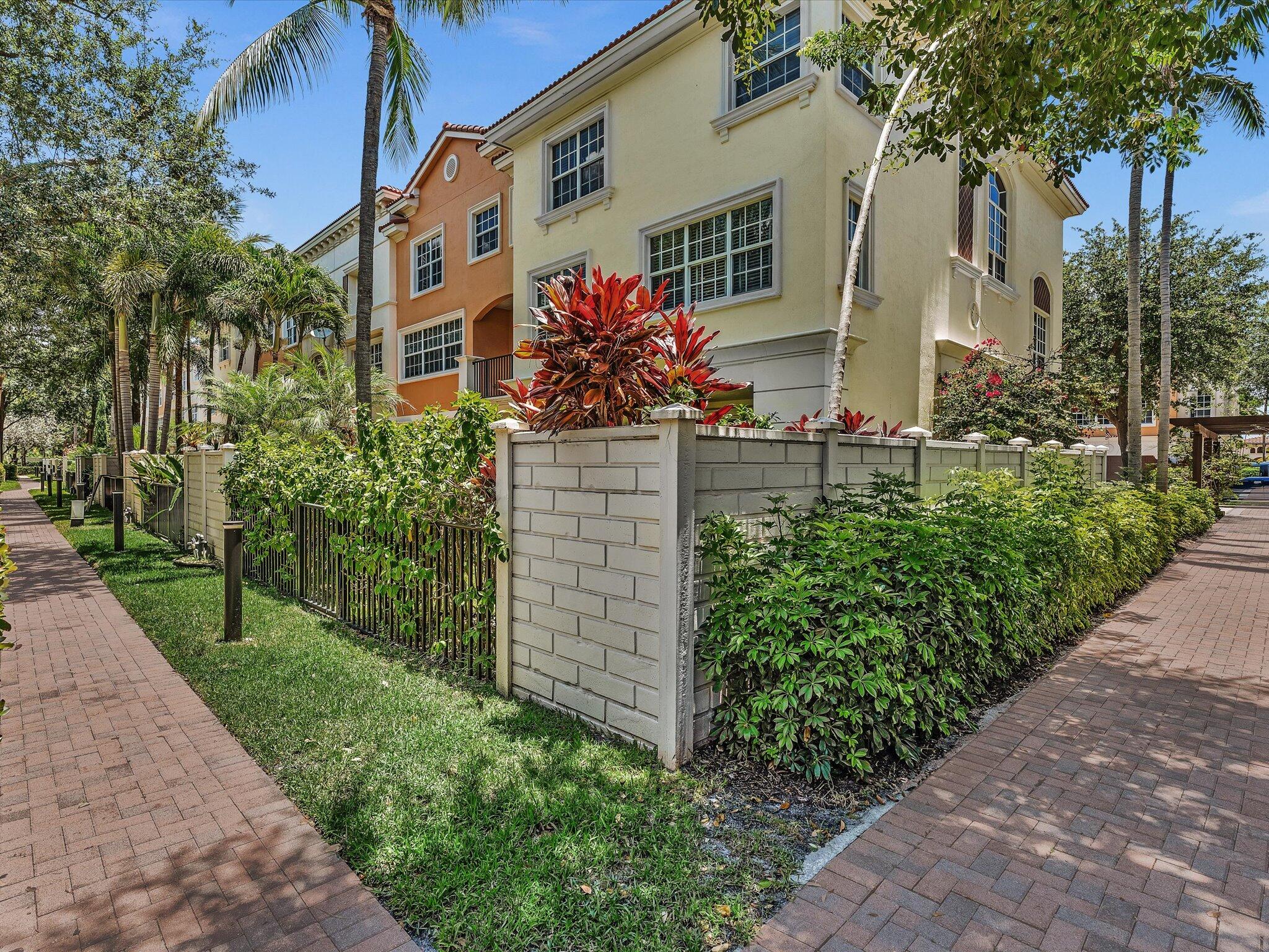TRIESTE AT BOCA - Residential