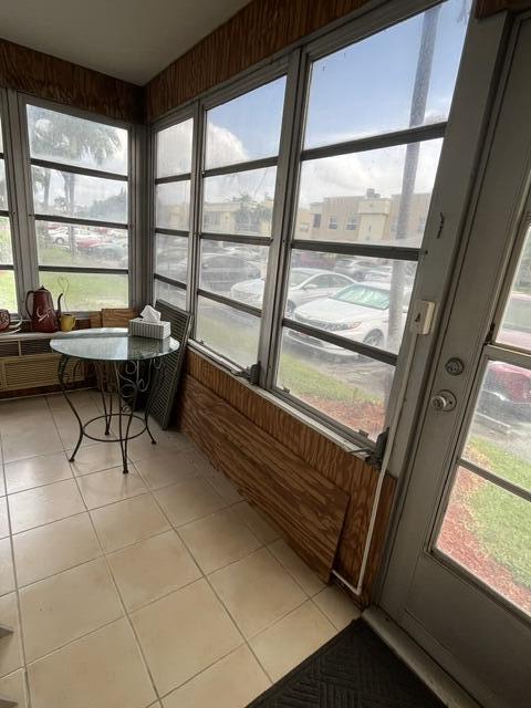 KINGS POINT CAPRI CONDOS - Residential Lease