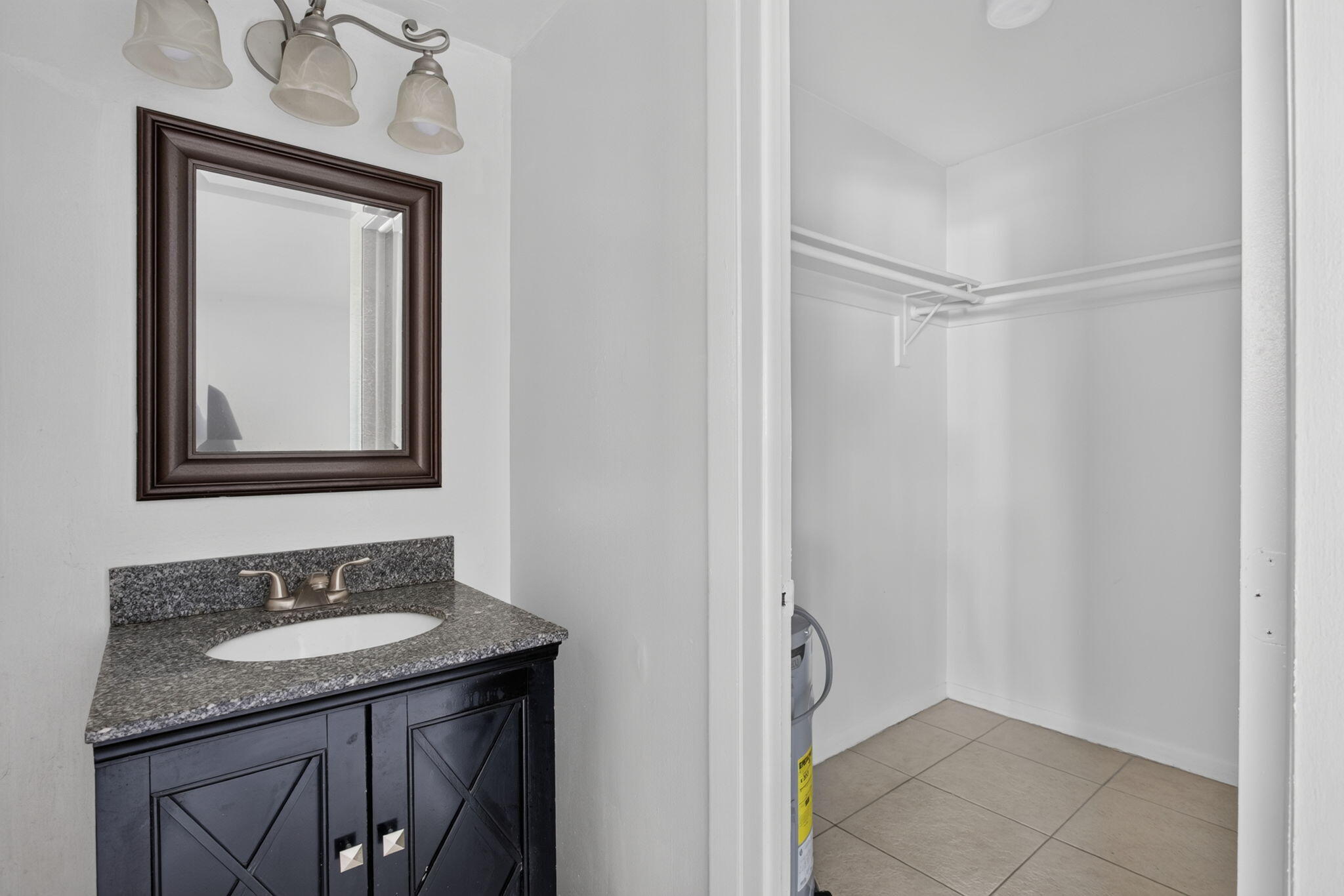 MELODIE ESTATES - Residential Lease