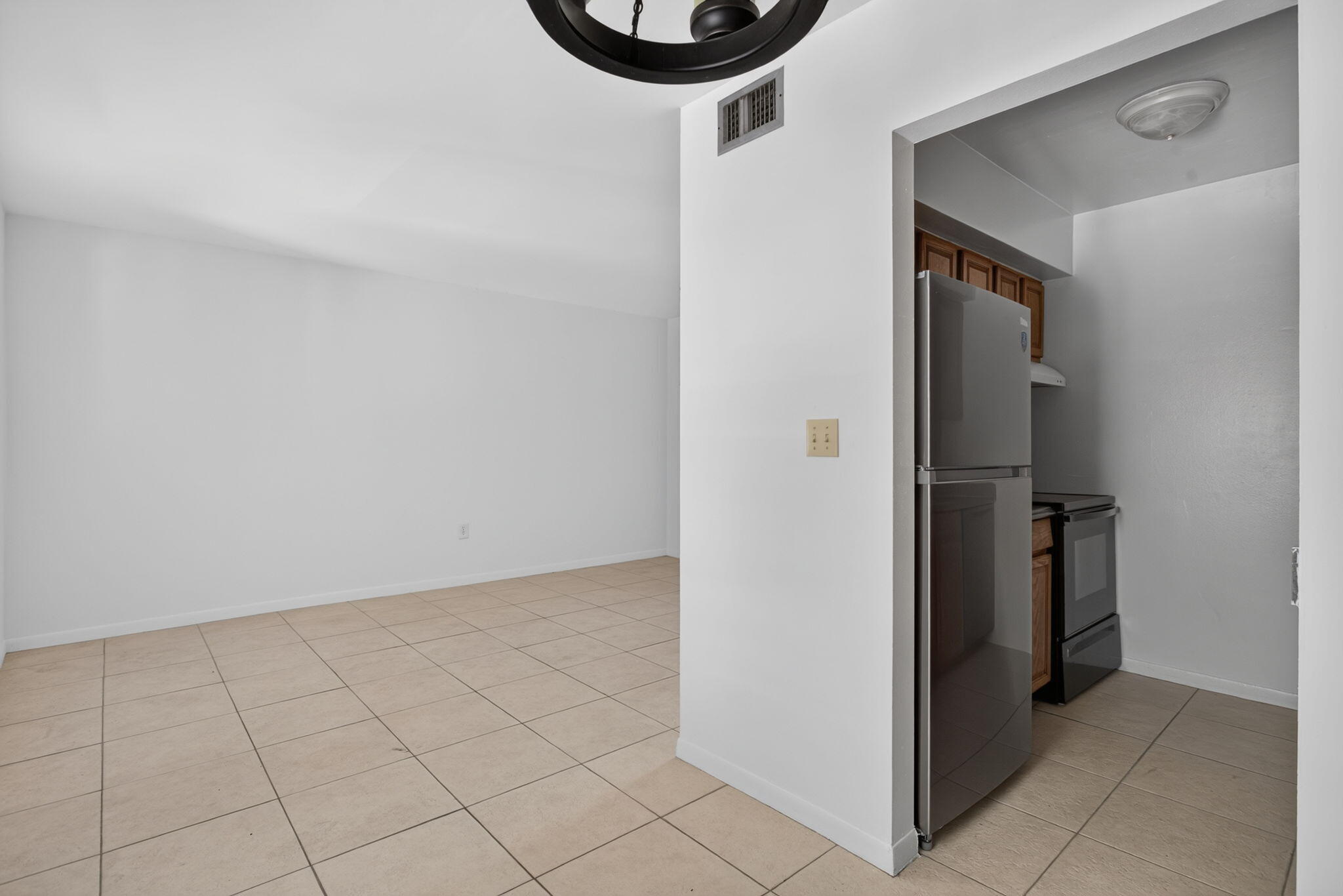 MELODIE ESTATES - Residential Lease