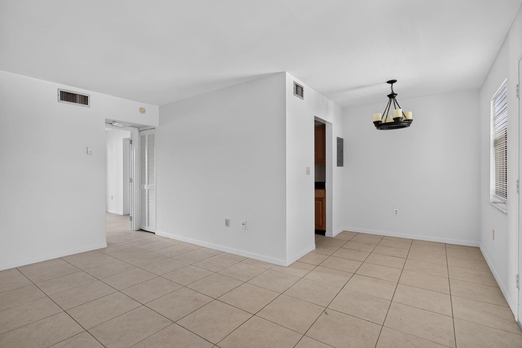 MELODIE ESTATES - Residential Lease