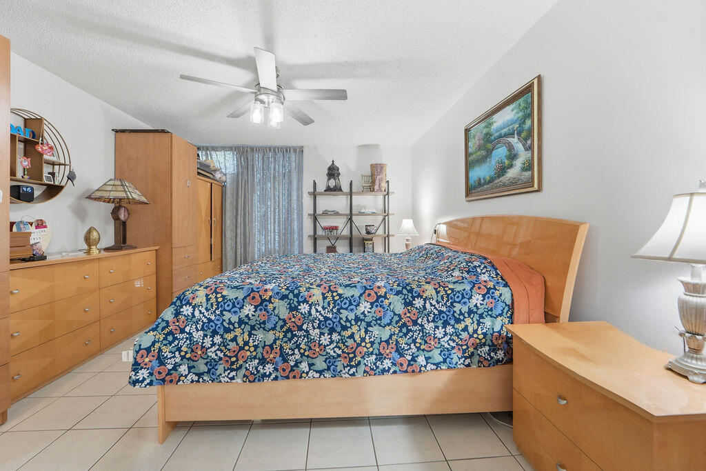 BOCA TEECA CONDO 9 - Residential