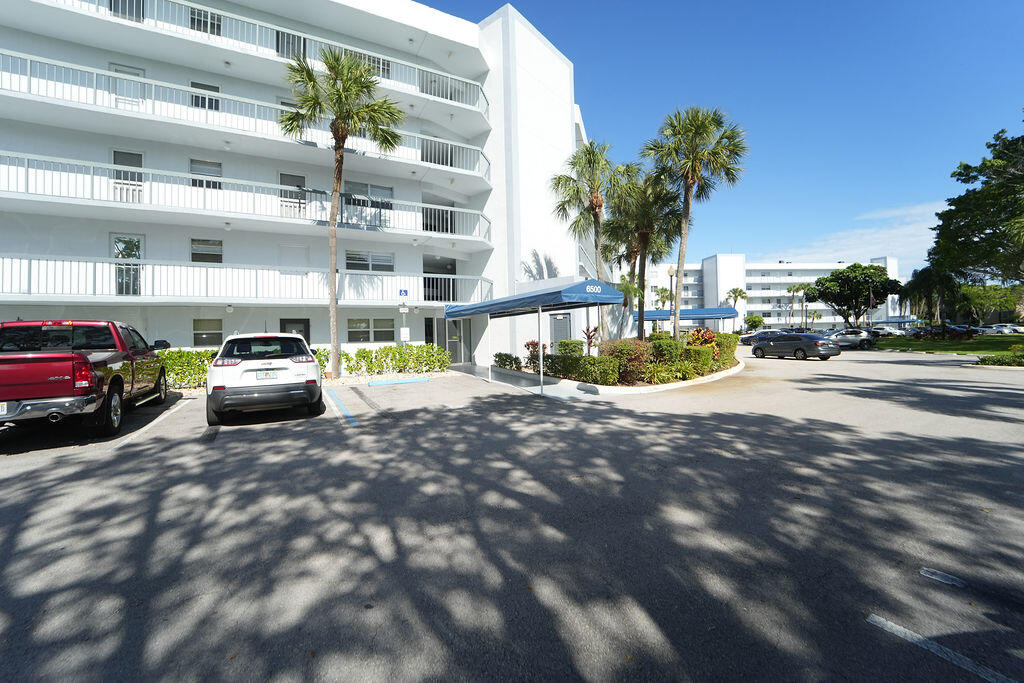 BOCA TEECA CONDO 9 - Residential