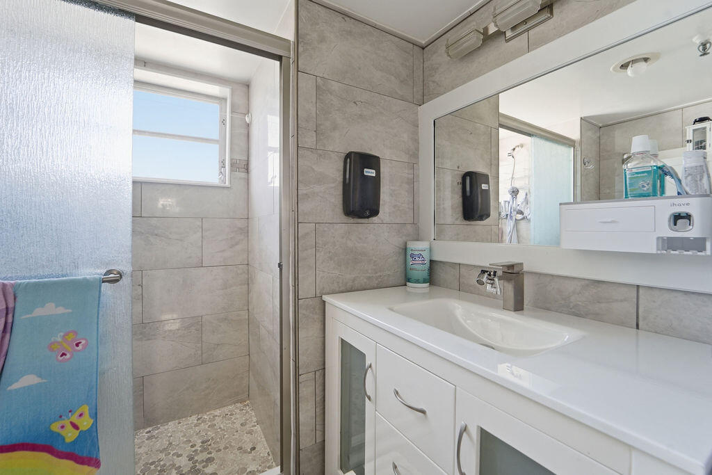 BOCA TEECA CONDO 9 - Residential