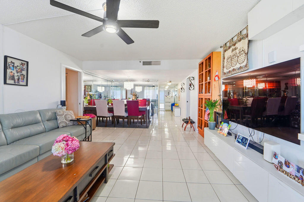 BOCA TEECA CONDO 9 - Residential