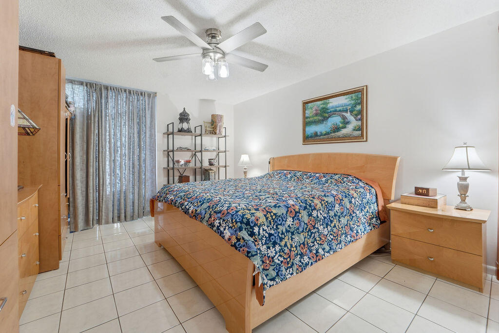 BOCA TEECA CONDO 9 - Residential