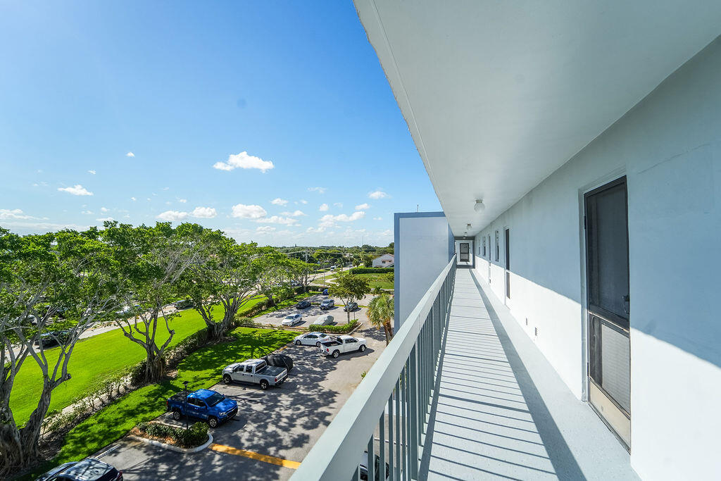 BOCA TEECA CONDO 9 - Residential