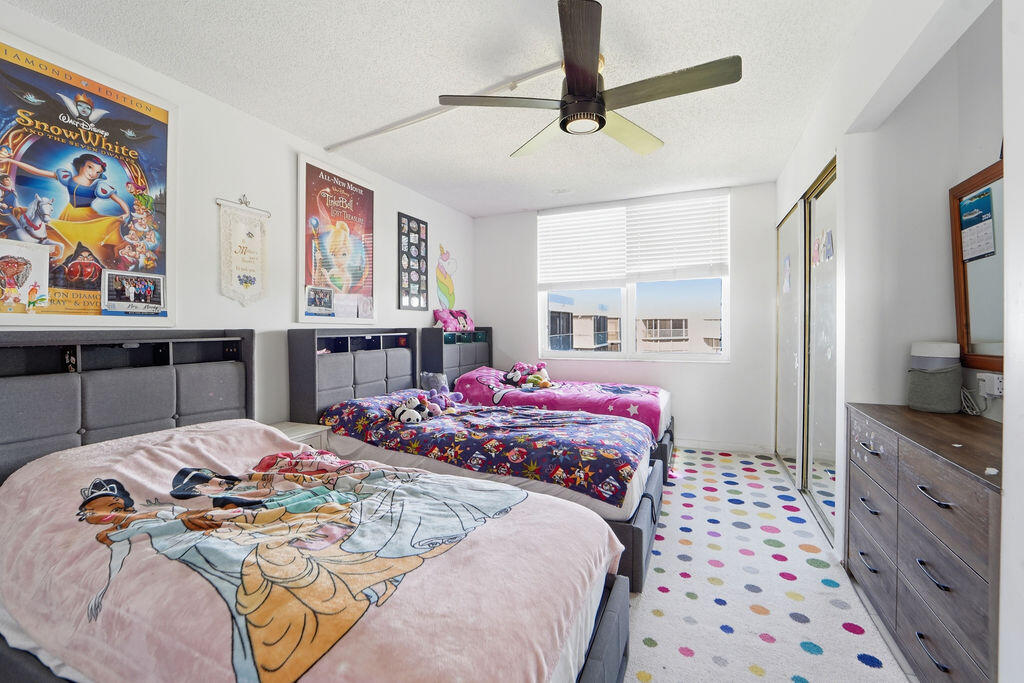 BOCA TEECA CONDO 9 - Residential