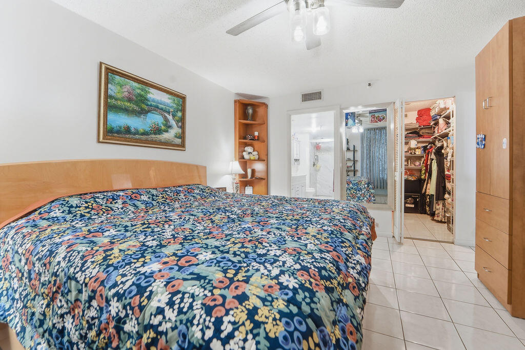 BOCA TEECA CONDO 9 - Residential