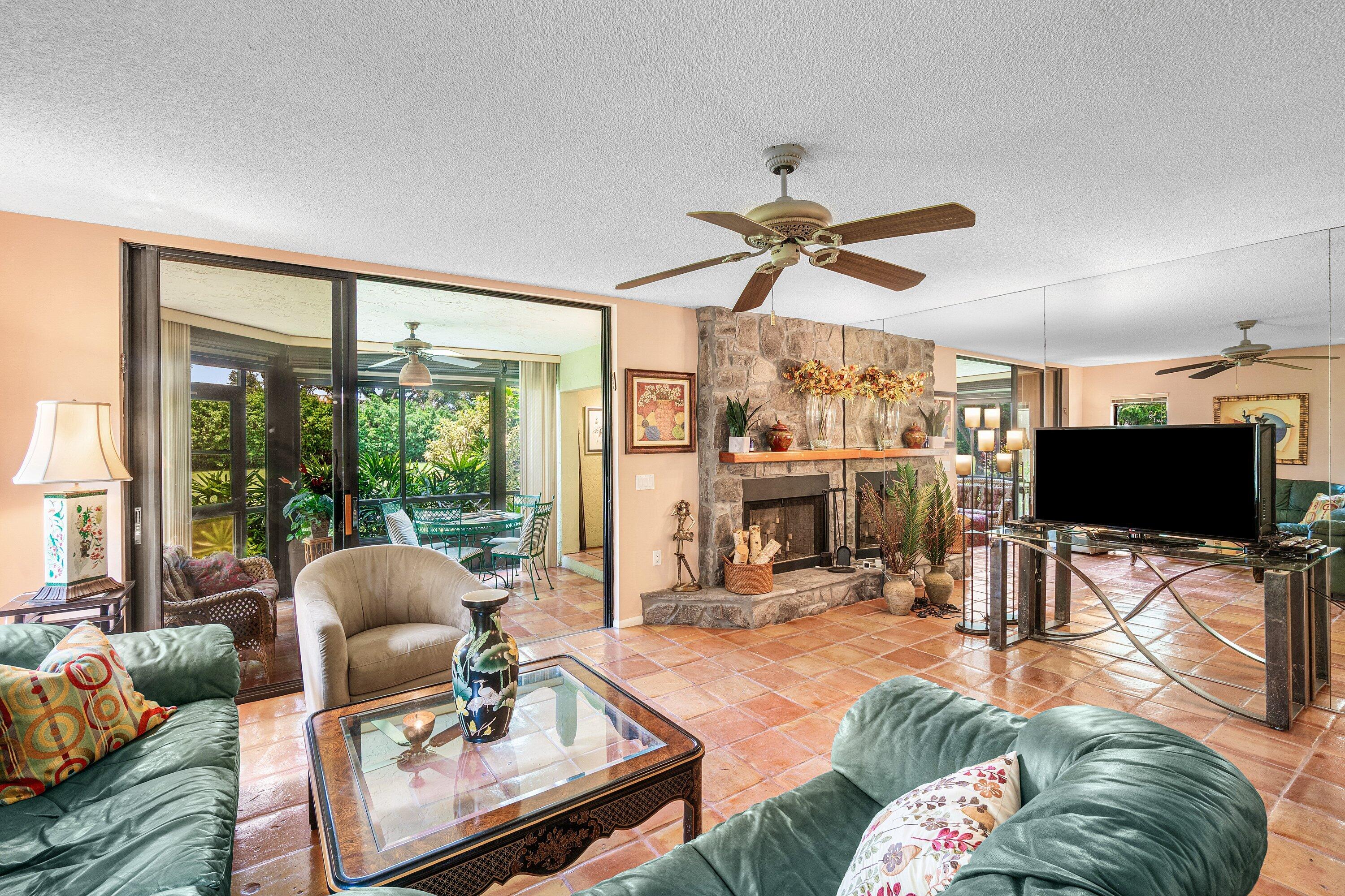 TOWNHOMES OF BOCA DELRAY CONDO - Residential