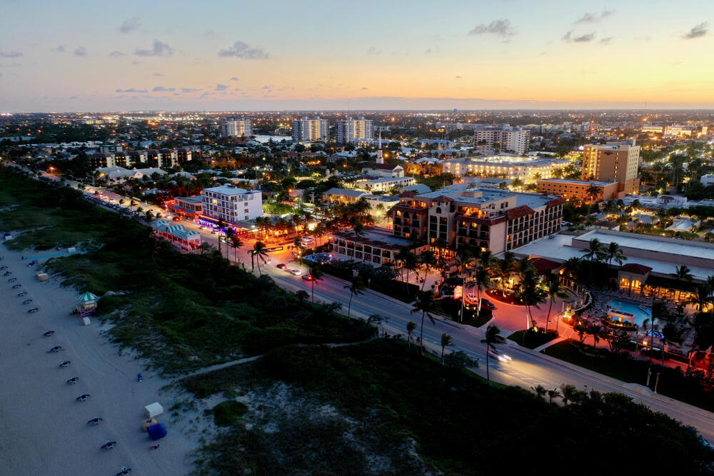 TOWNHOMES OF BOCA DELRAY CONDO - Residential