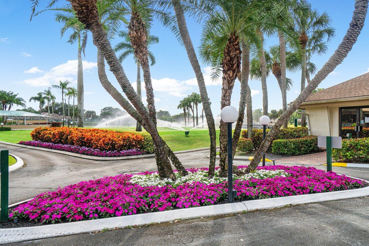 TOWNHOMES OF BOCA DELRAY CONDO - Residential