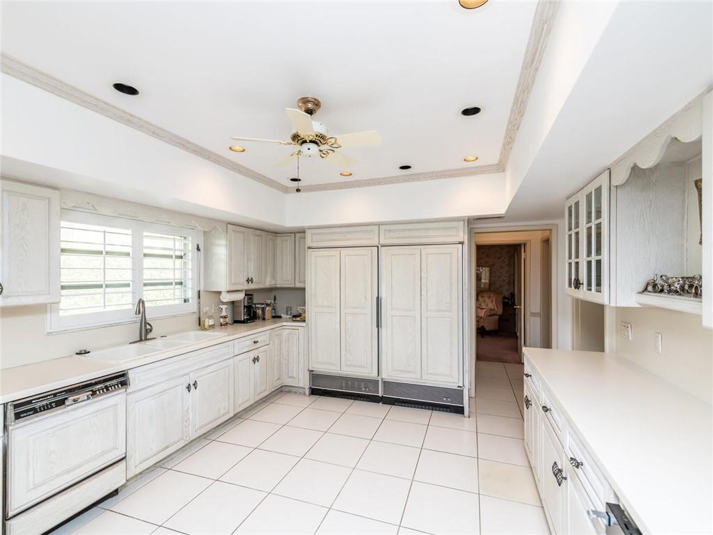 Del Lago Isle 42-2 B - Residential