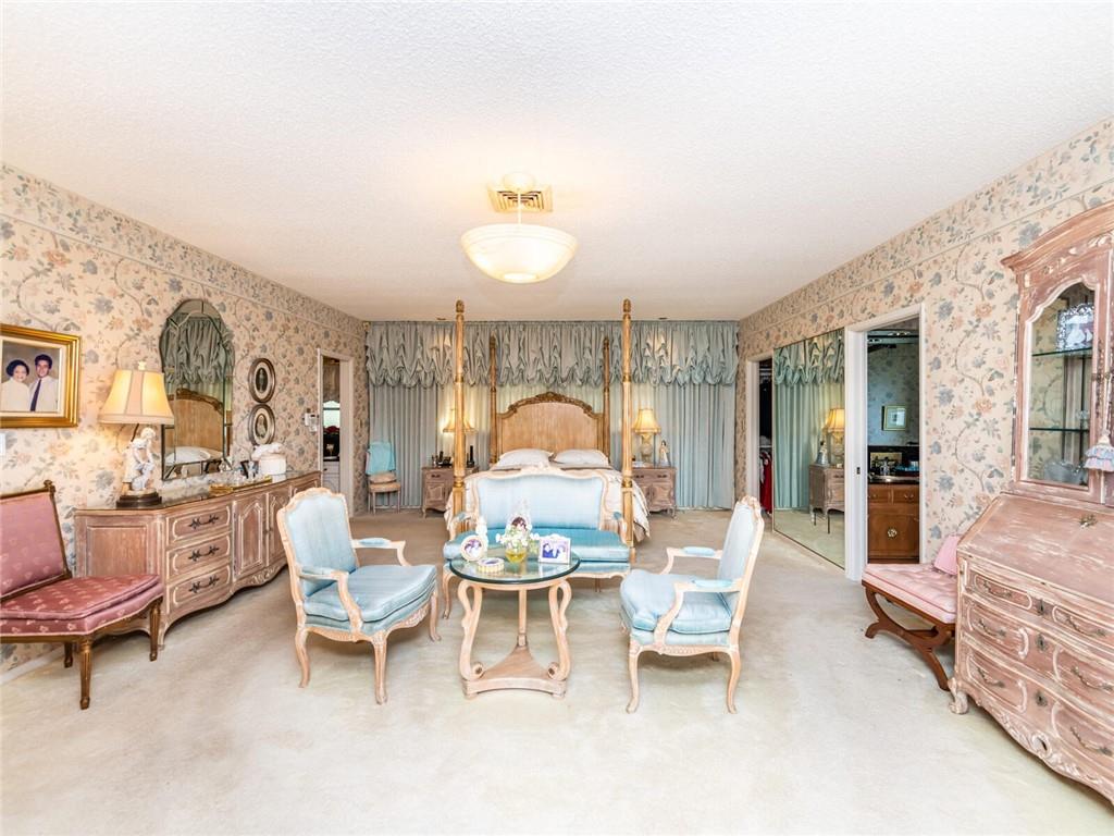 Del Lago Isle 42-2 B - Residential
