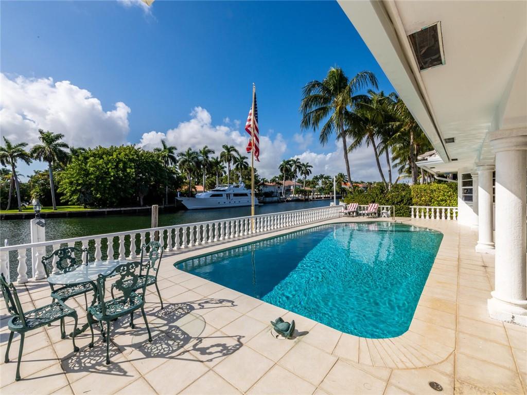 Del Lago Isle 42-2 B - Residential