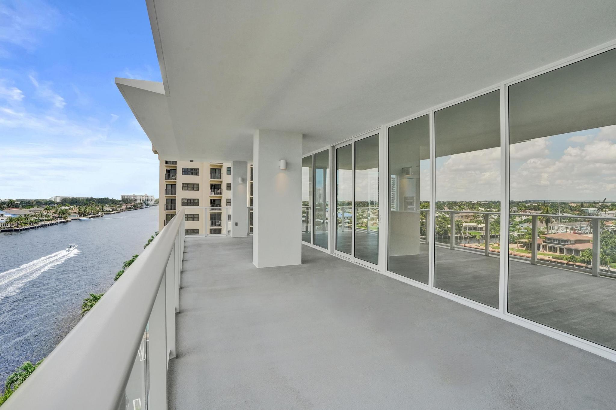 Entourage in the Sun - Residential