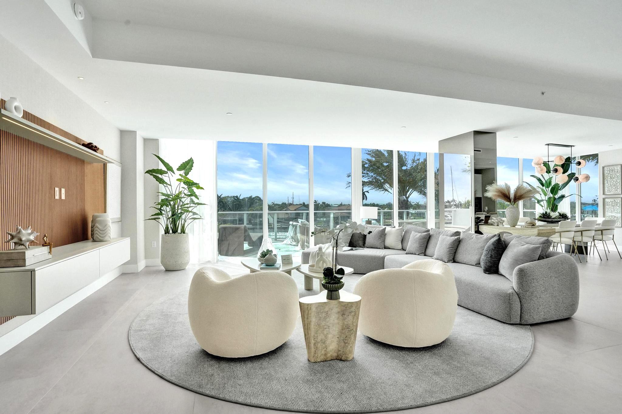 Entourage in the Sun - Residential