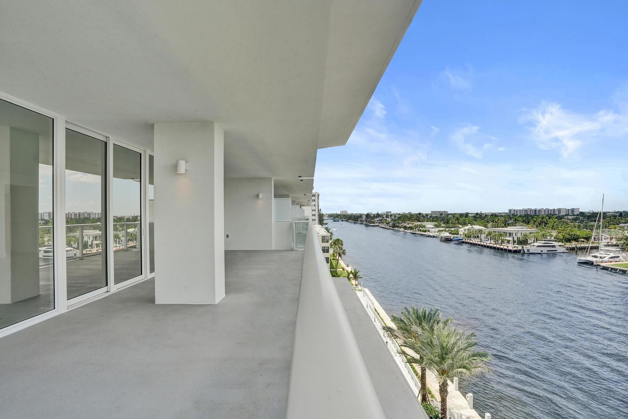 Entourage in the Sun - Residential