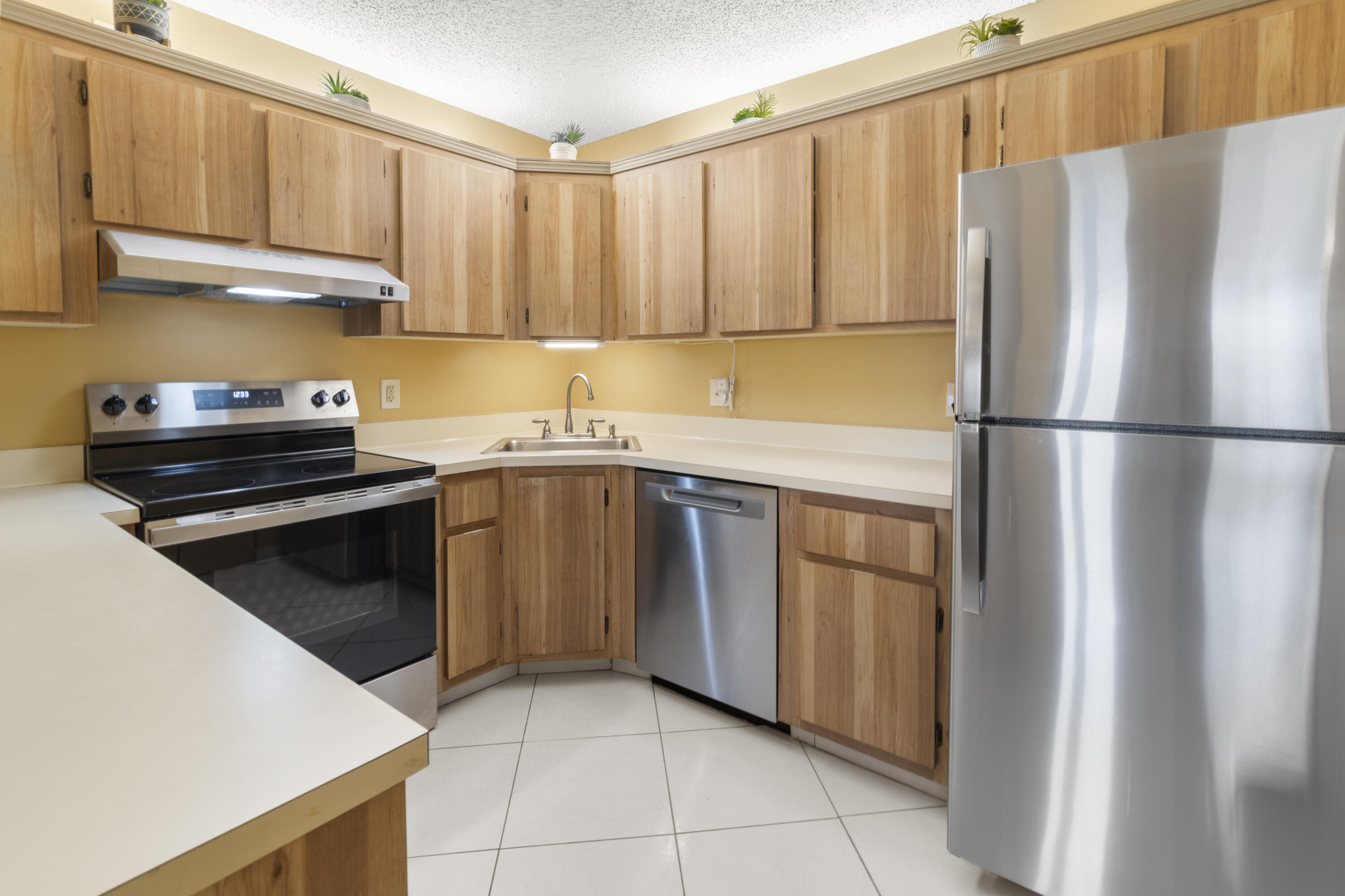 PINE RIDGE SOUTH - Residential