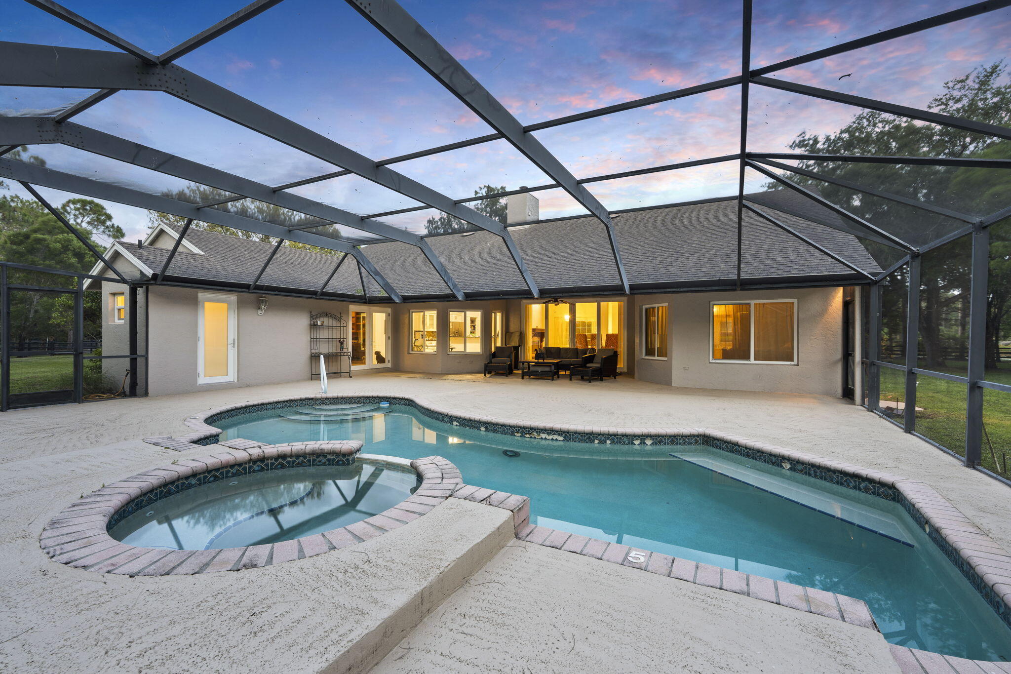 FOX TRAIL - Residential