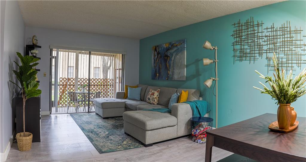 ROYALE GARDENS CONDO - Residential