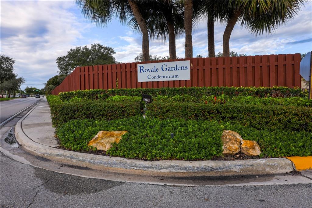 ROYALE GARDENS CONDO - Residential
