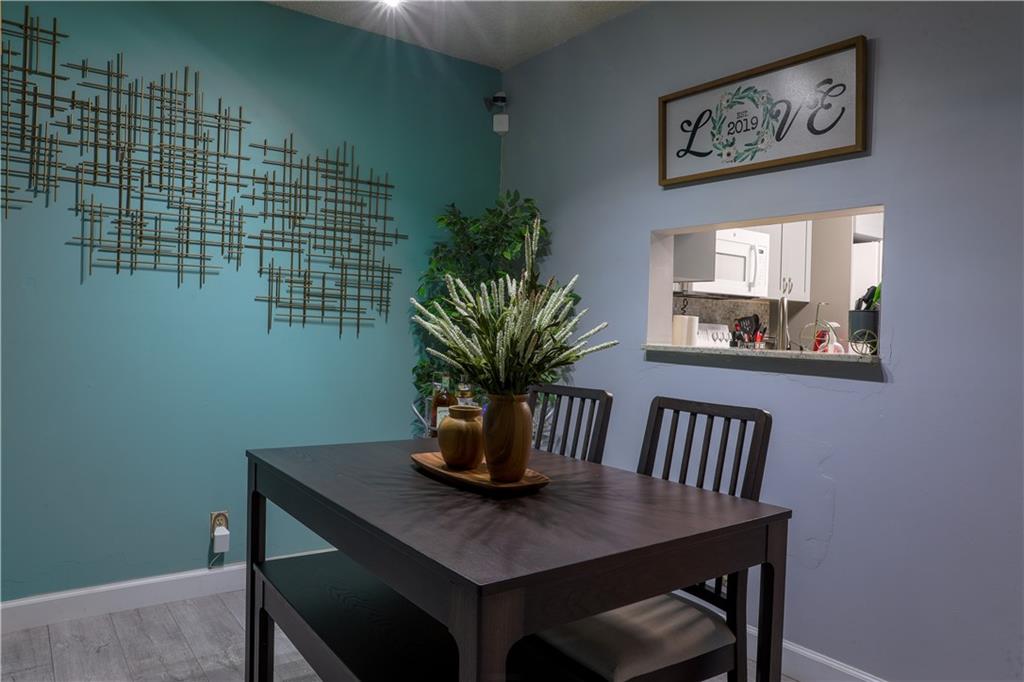 ROYALE GARDENS CONDO - Residential