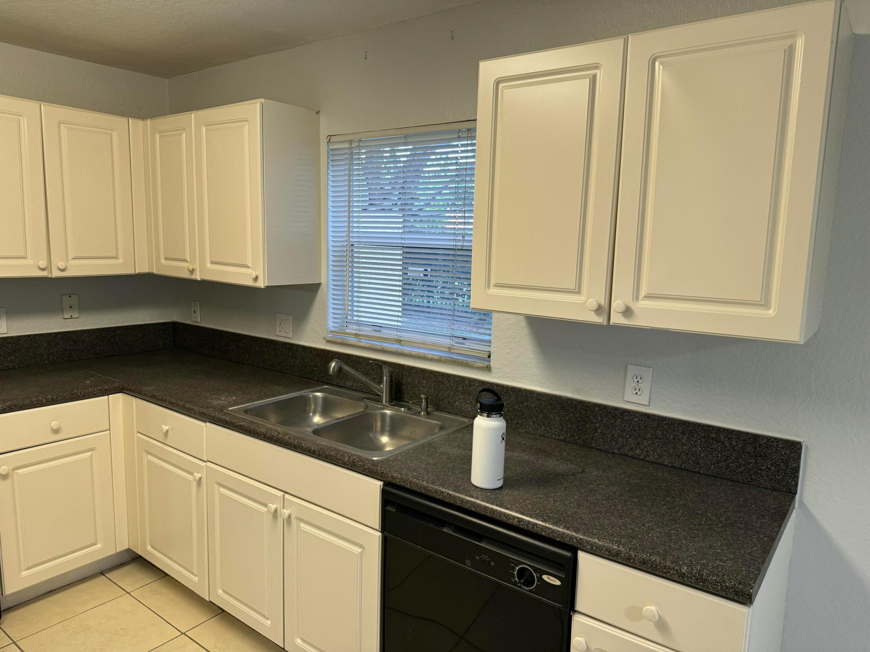 WATERWAYS TAHERI - Residential Lease