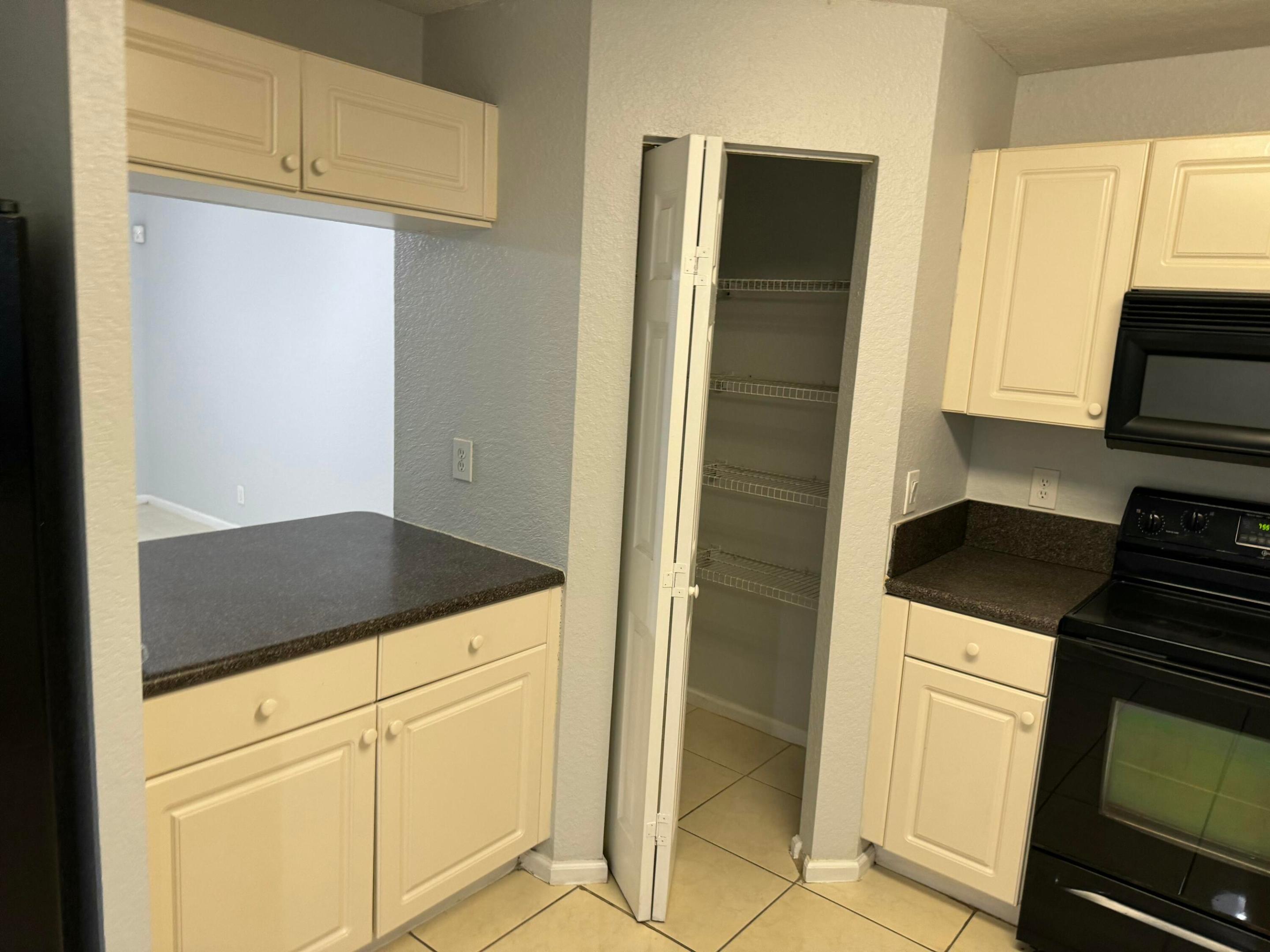 WATERWAYS TAHERI - Residential Lease