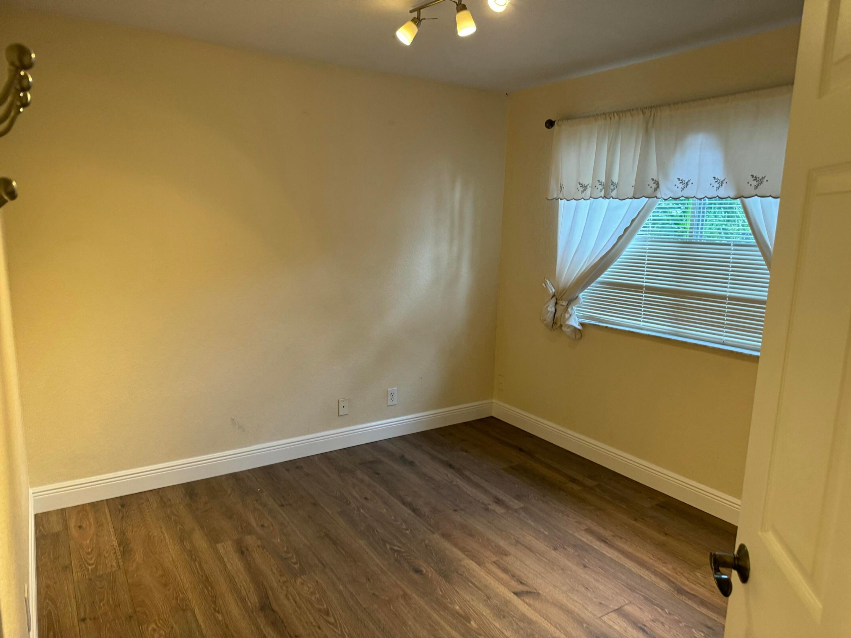 WATERWAYS TAHERI - Residential Lease