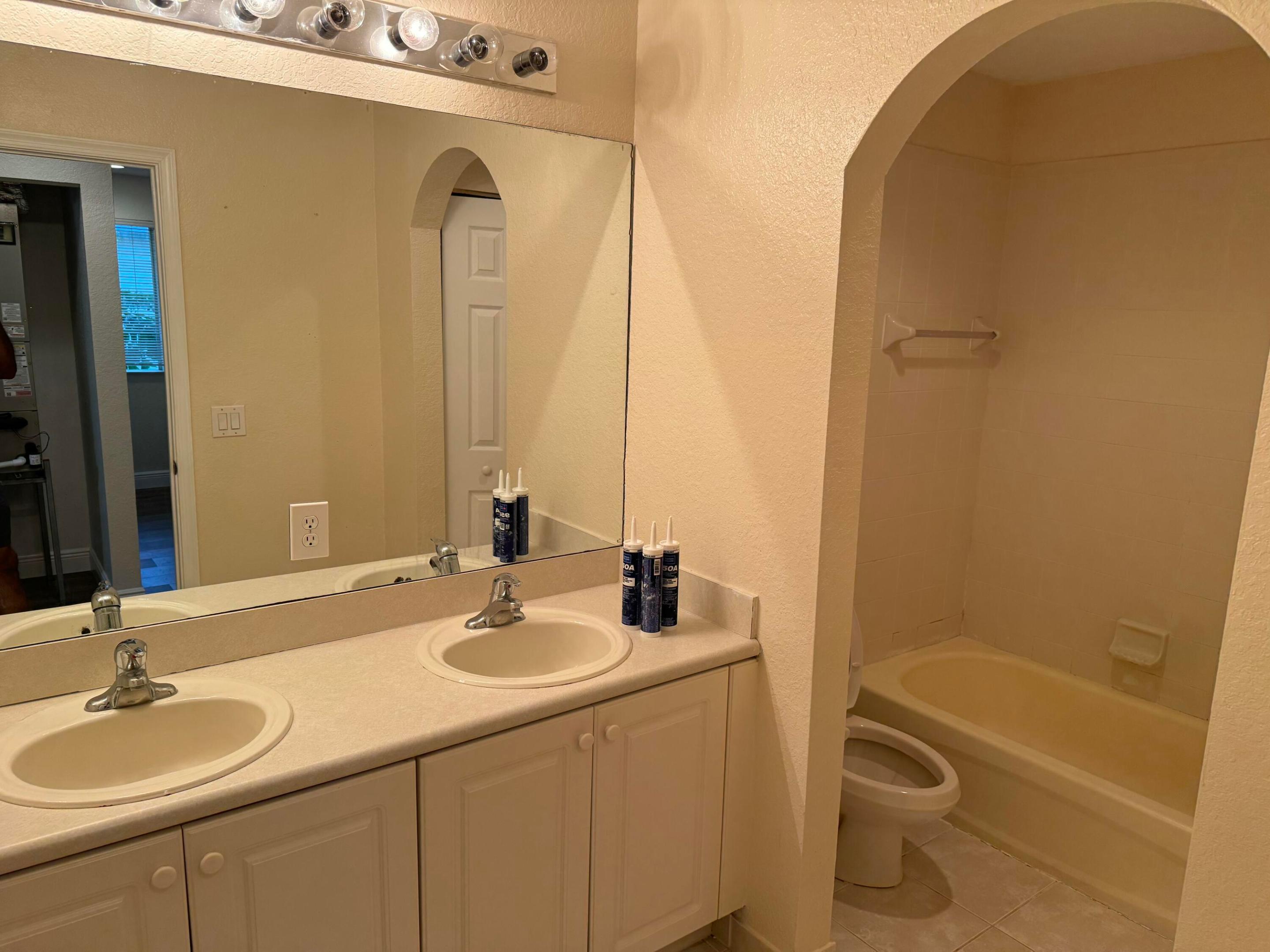 WATERWAYS TAHERI - Residential Lease