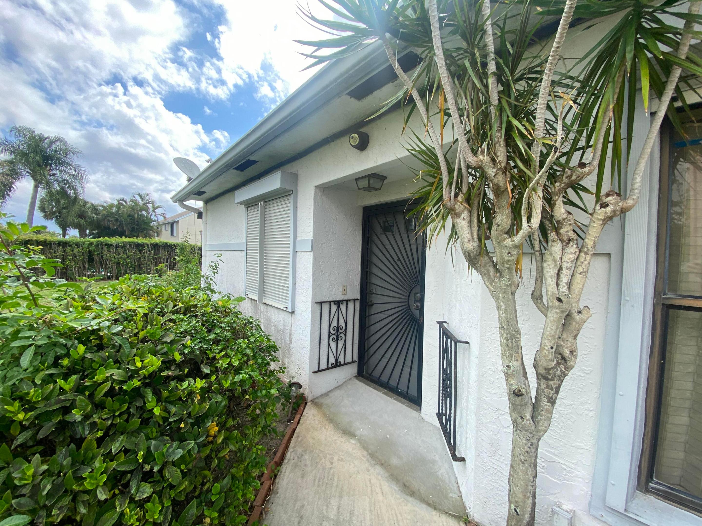LAKES OF TARA UNIT 2 - Residential